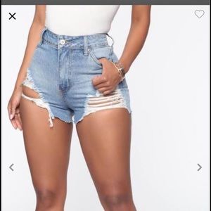 WOMENS FASHION NOVA SHORTS